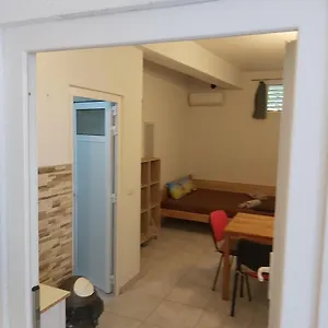 Guest house Rooms- Denis, Split