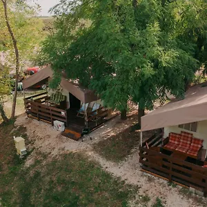 https://sunflower-camping.in-istria.net
