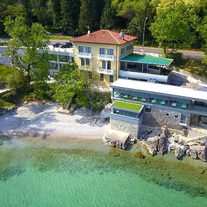 https://boutique-hotel-mali-raj.in-istria.net